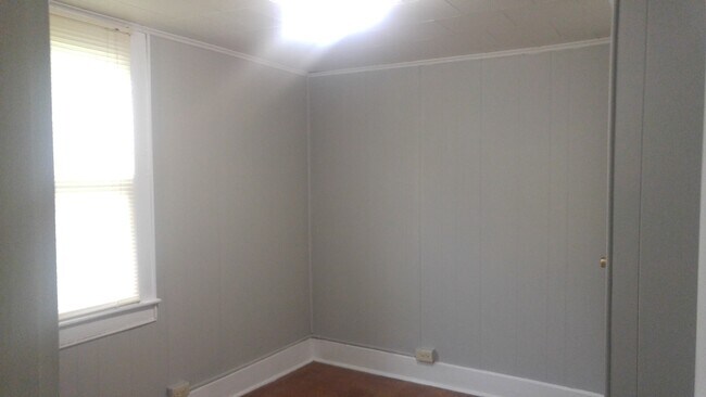 Foto del edificio - 2-Story House, 5Bed/2Bath with Washer/Drye...