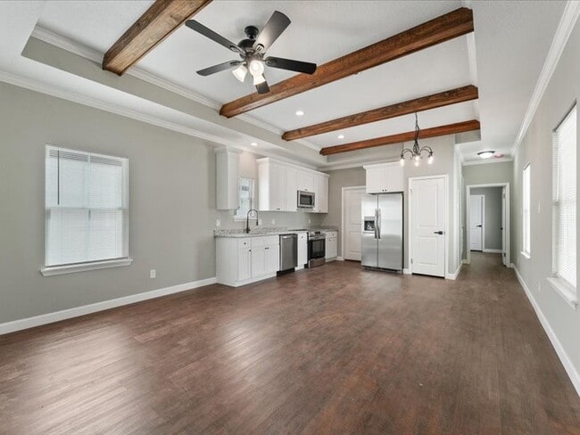 Building Photo - 21500 Ruth Dr