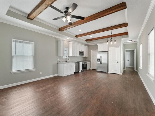 Foto del edificio - 21500 Ruth Dr