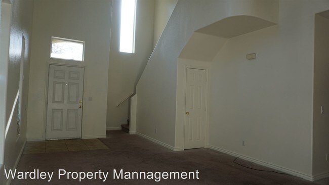 Building Photo - 3629 La Scala Ct