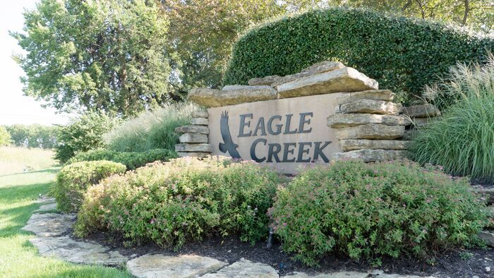 Primary Photo - Fall in love with Eagle Creek Townhomes in...