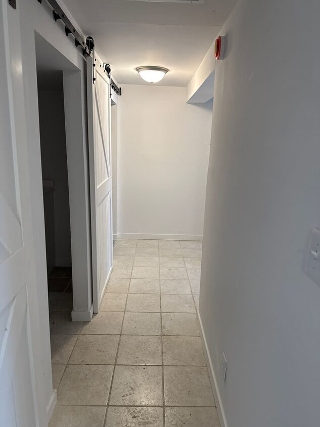 Foto del edificio - 328 W Mason St