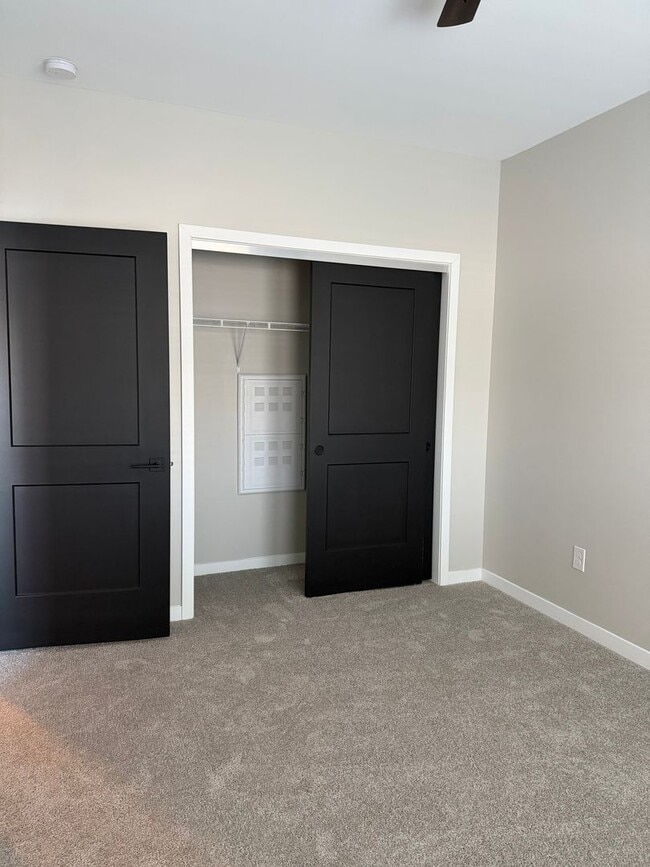Interior Photo - ROSSVILLE FLATS LLC - ROS