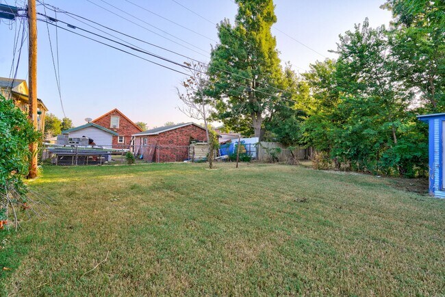 Foto del edificio - 1927 NW 14th St