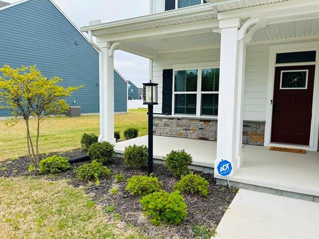 Foto del edificio - Beautiful Home in Moyock Subdivision - Min...