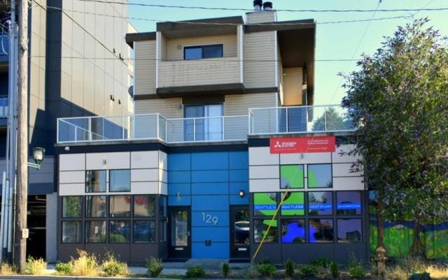 Primary Photo - 2 bedroom in Seattle WA 98117
