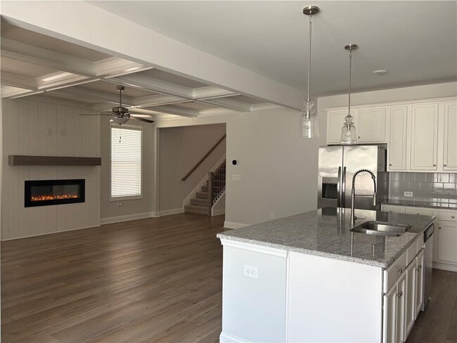 Building Photo - 5200 Fox Den Rd