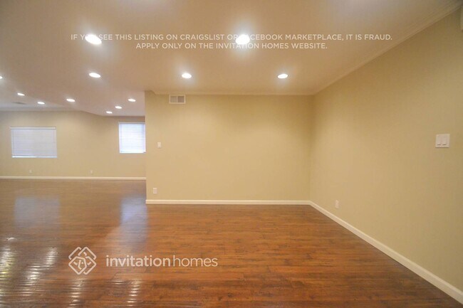 Foto del edificio - 13425 Ebell St