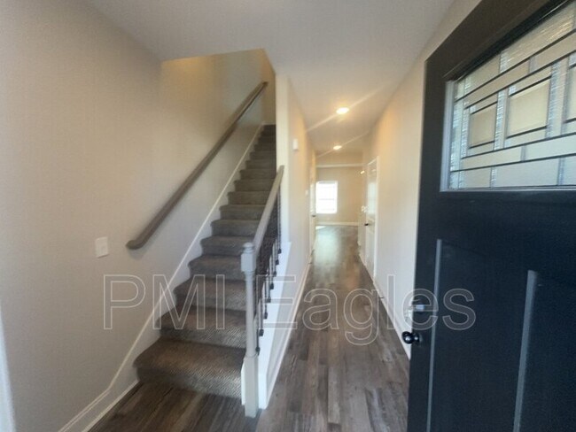 Foto del edificio - 384 Fallow Cir