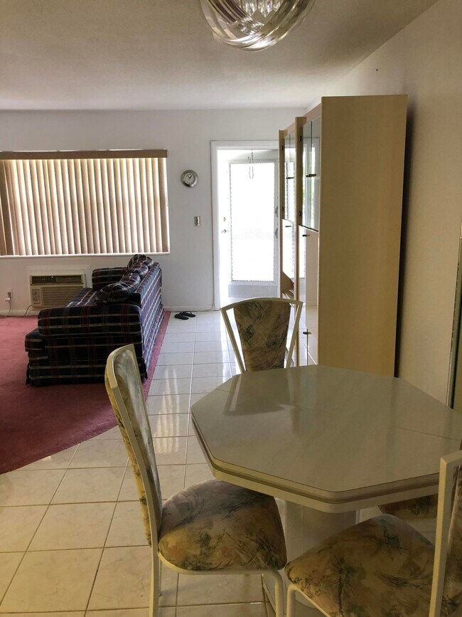 Foto del edificio - 183 Coventry H