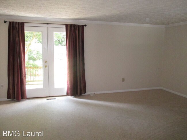 Foto del edificio - 2 br, 2 bath House - 557 Melissa Court