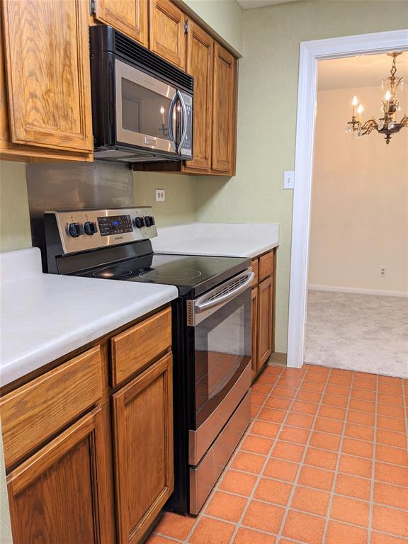 Building Photo - 661 Bering Dr
