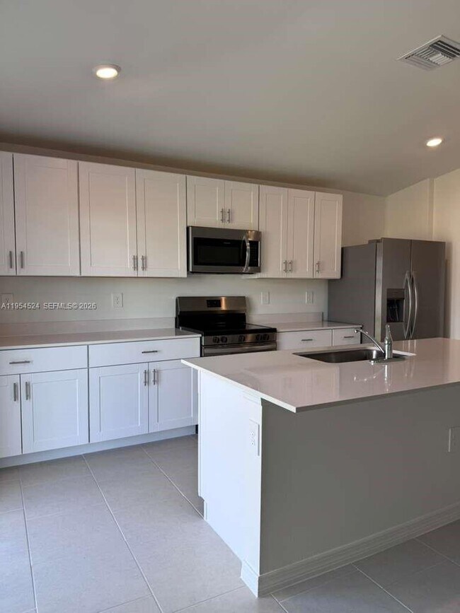 Foto del edificio - 17245 Cantu Ct