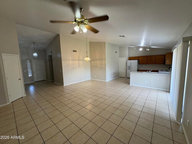 Building Photo - 13303 W Desert Rock Dr