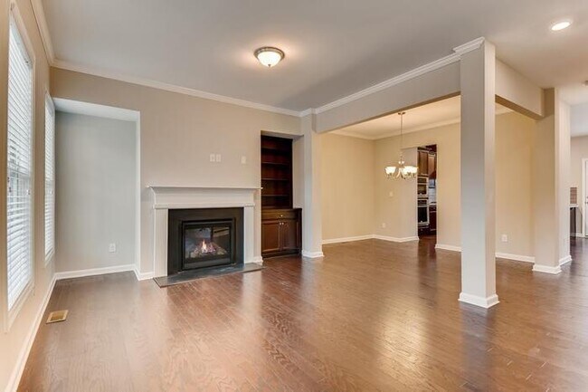 Foto del edificio - 2481 Georgetown Ave