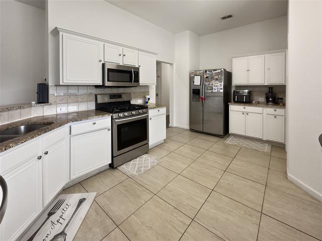 Foto del edificio - 2823 Brookhurst Dr