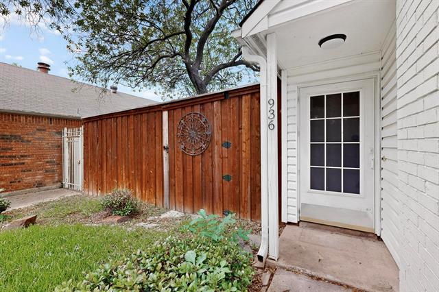Building Photo - 936 Sugarberry Dr