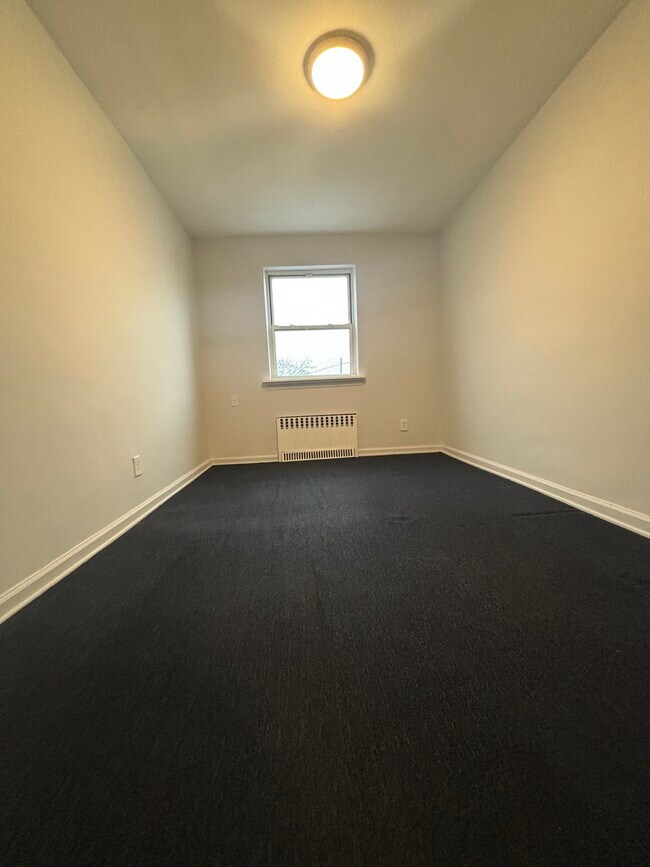 Foto del edificio - 2090 Bragg St