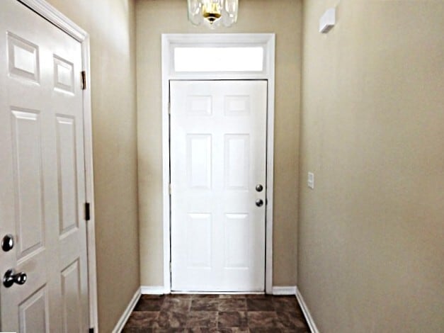 Building Photo - 8540 Brookforest Dr
