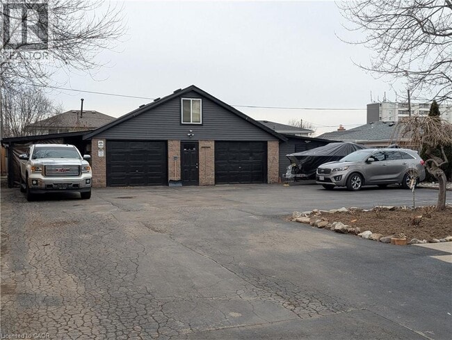 Photo du bâtiment - 101 Centennial Pkwy S