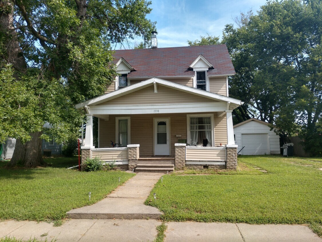1338 Market St, Beatrice, NE 68310 House Rental in Beatrice, NE