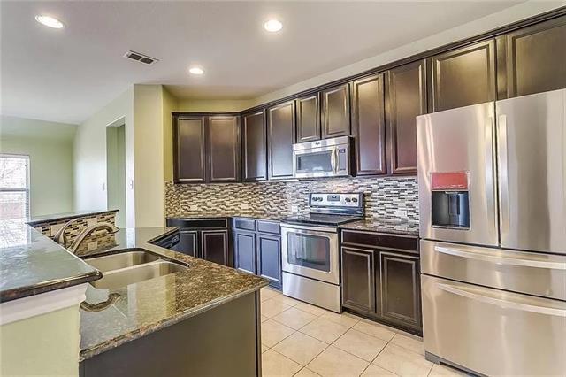Foto del edificio - 4828 Lazy Oaks St