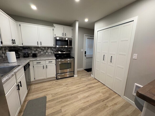 Foto del edificio - 326 E Livingston St