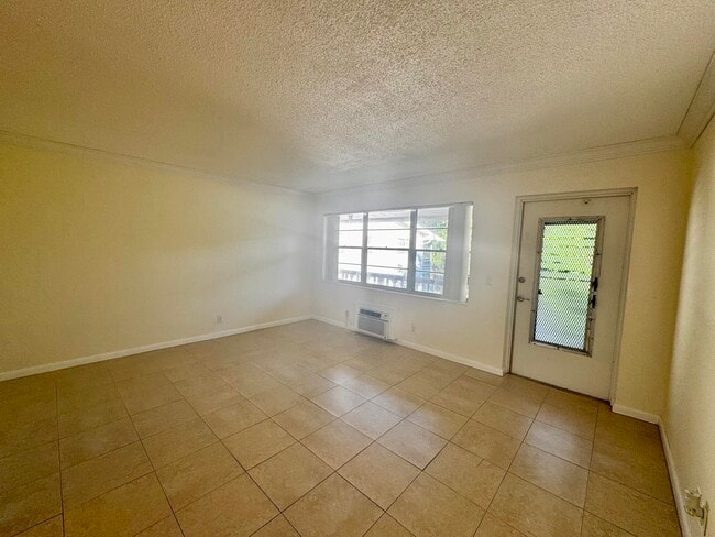 Building Photo - 206 Dorchester I