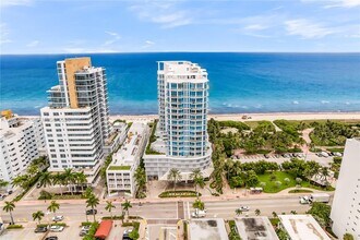 Building Photo - 6515 Collins Ave