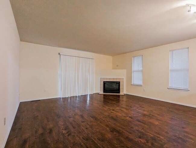 Building Photo - 5133 88th Street NE