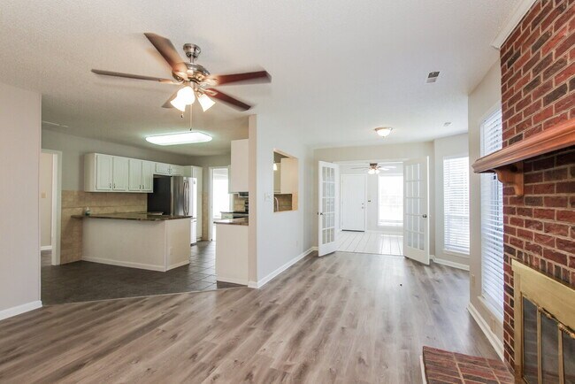 Building Photo - 13809 Walkers Creek Dr