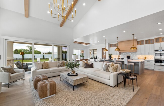 Building Photo - Beautiful Salem House - Parade of Home 2022