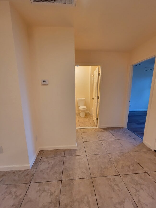 Building Photo - 2024 N 2nd St