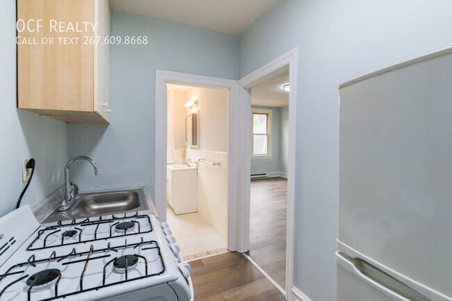 Foto del edificio - 2115 N 63rd St