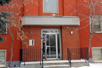 Exterior - Heritage Apartments