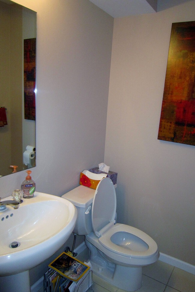 19 Lakeview Dr, Old Tappan, NJ 07675 Townhome Rentals in Old Tappan