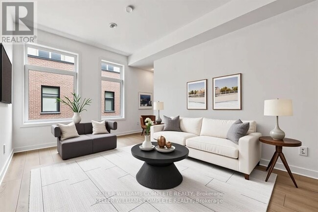 Photo du bâtiment - 1740 Simcoe St N
