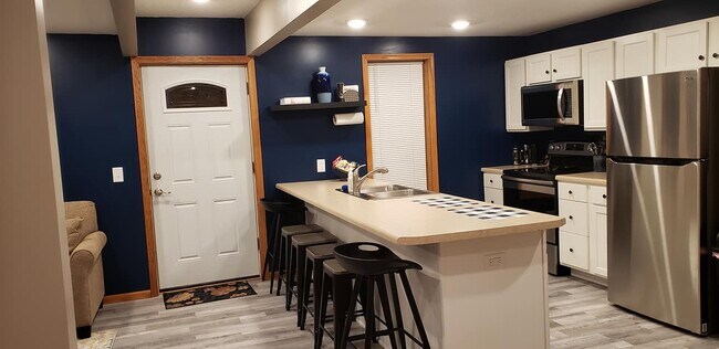 kitchen - 401 S Baltimore St