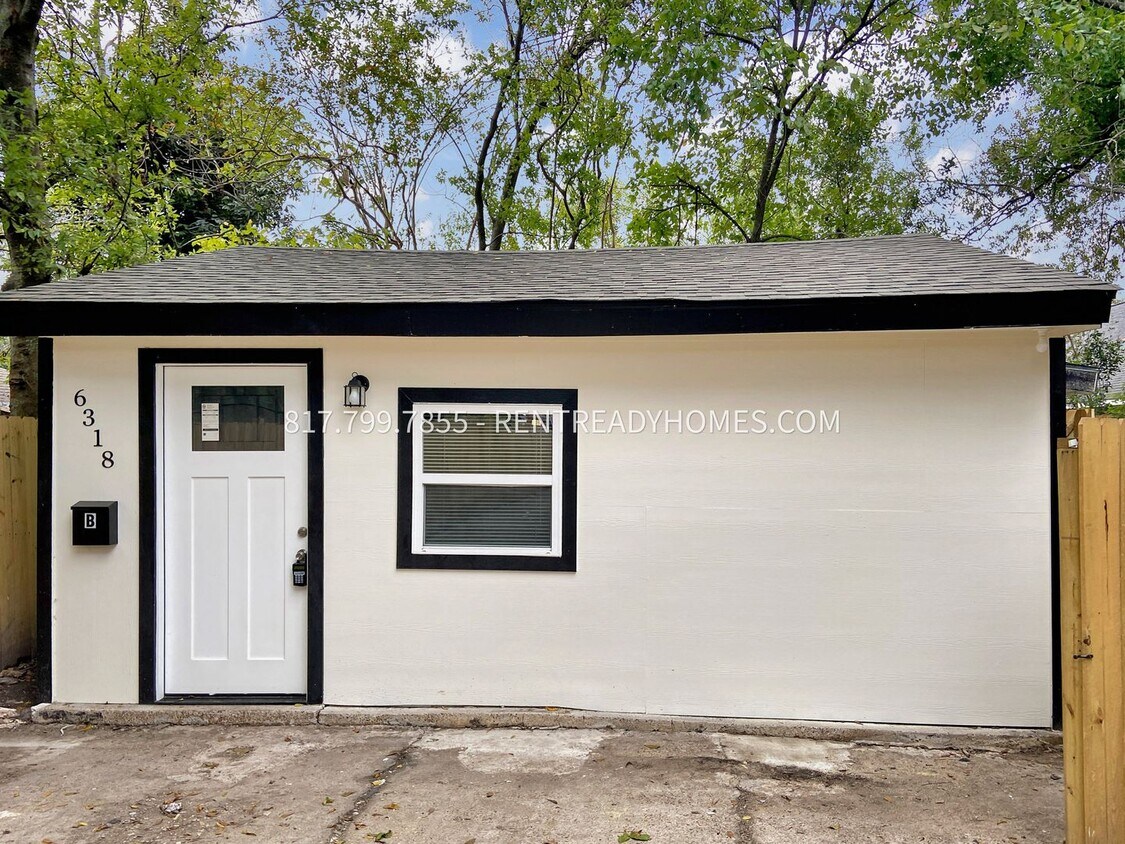Foto principal - 6318 Sloan St