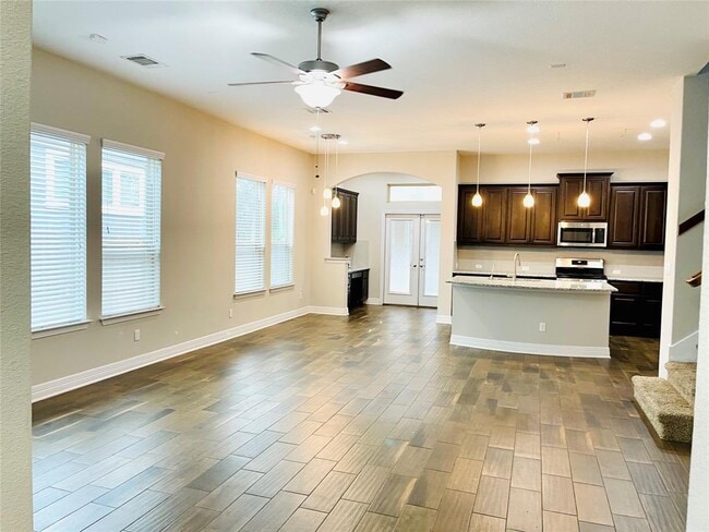 Building Photo - 542 Bonnet Blvd