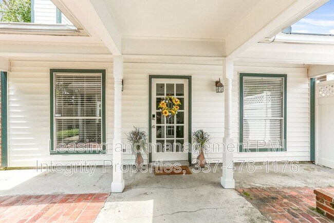 Foto del edificio - 10706 Misty Hollow Ave