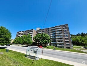 Building Photo - 411 Ellerdale St