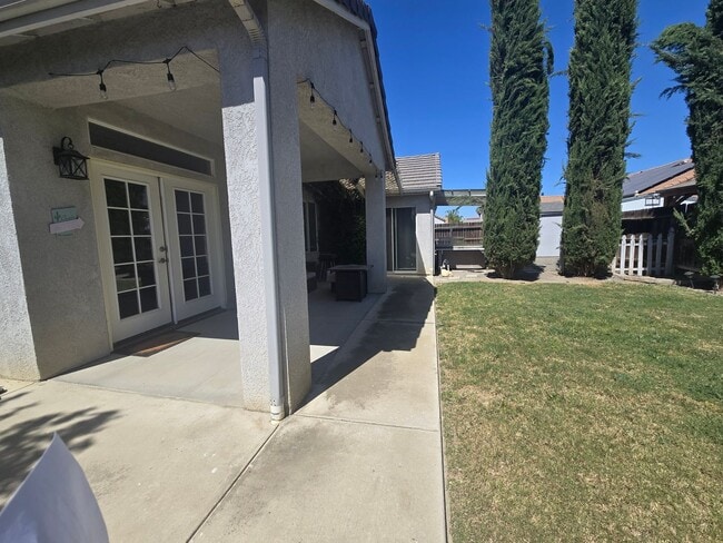 Building Photo - 3 BR 2 BA available soon