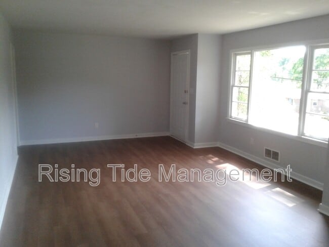 Foto del edificio - 2817 3rd St NW