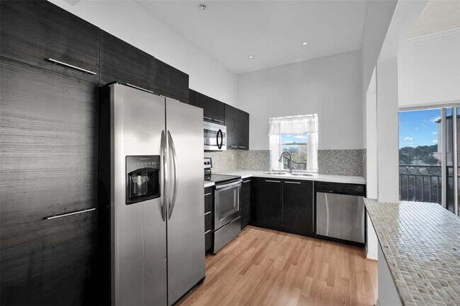 Foto del edificio - 4850 SW 63rd Terrace