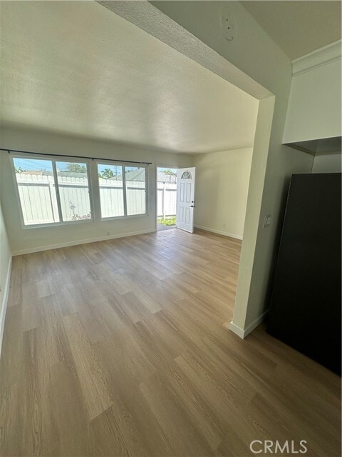 Building Photo - 4555 W 165th St