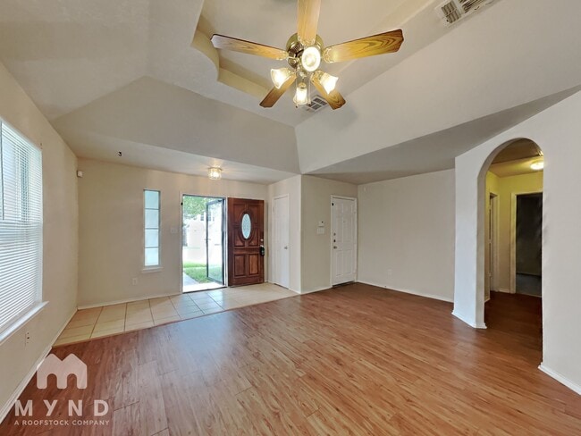 Building Photo - 6539 Estes Flats