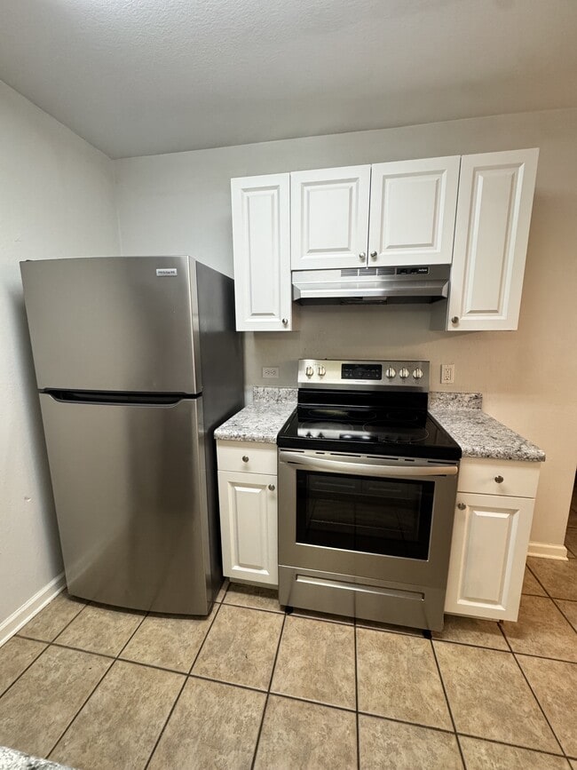 Foto del edificio - 2738 W Tharpe St