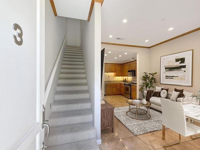 Building Photo - 456 Gabilan St