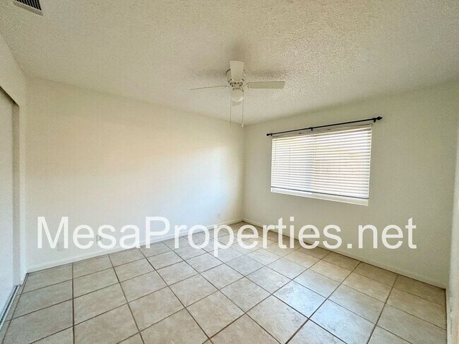 Foto del edificio - 21480 Laguna Rd